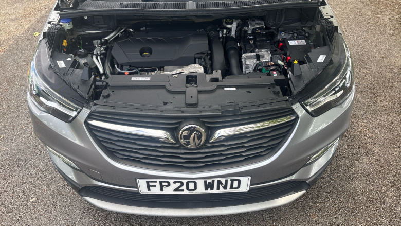 Vauxhall Grandland X 1.6 Hybrid4 300 Business Ed Nav Premium 5dr Auto Hatchback